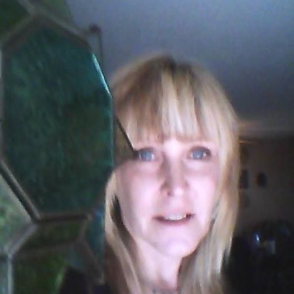 Meet your Posher, Kirsten - Picture 1 of 1